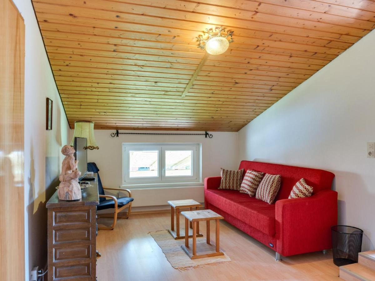 Spacious Chalet In Maishofen Near Forest Exterior photo