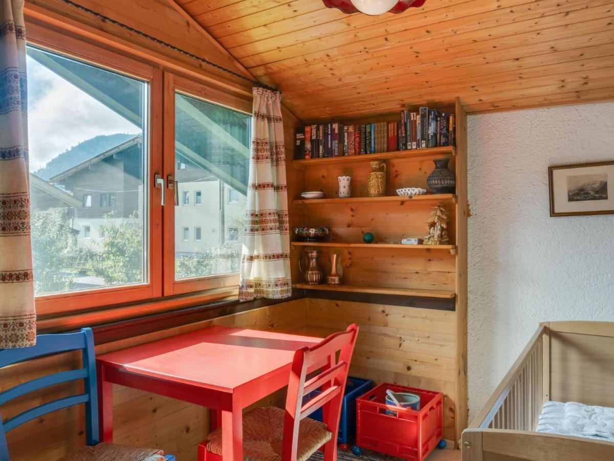 Spacious Chalet In Maishofen Near Forest Exterior photo